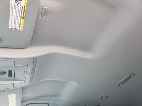 Used 2020 Chevrolet Suburban LT w/ RST Edition RWD image 18