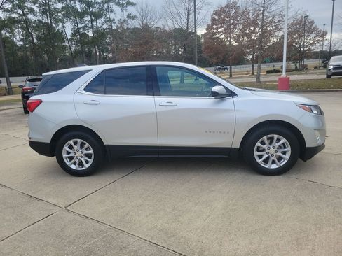 Used 2020 Chevrolet Equinox LT image 8