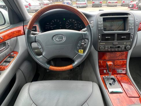 Used 2005 Lexus LS 430 RWD image 52