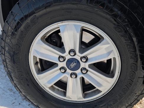 Used 2016 Ford F150 XLT image 5