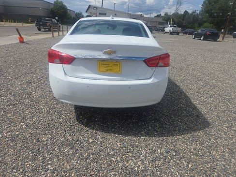 Used 2015 Chevrolet Impala LT w/ Convenience Package FWD image 4