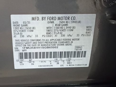 Used 2025 Ford Explorer Platinum w/ LUX Leather Package image 3