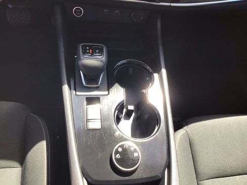 Used 2023 Nissan Rogue S AWD/4WD image 15