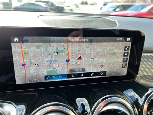 Used 2023 Mercedes-Benz EQB 300 4MATIC image 37