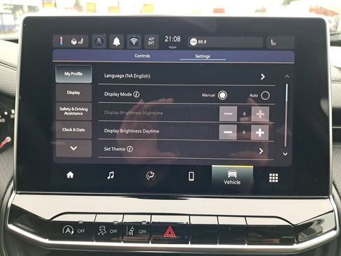 New 2026 Jeep Compass Latitude image 21