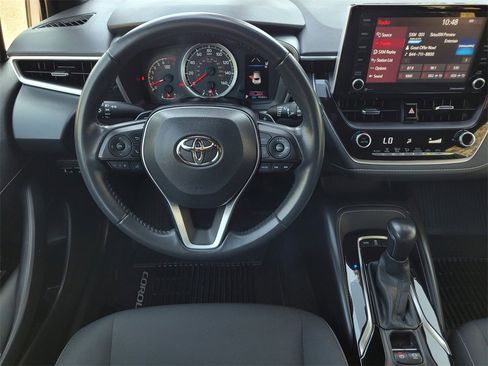 Used 2022 Toyota Corolla SE image 12