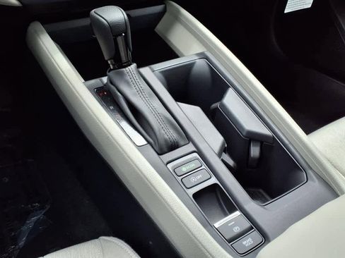 New 2025 Honda Accord SE image 17