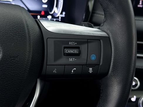 Used 2023 INFINITI QX60 Luxe w/ Performance Audio Package FWD image 42