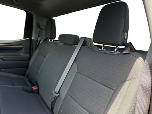 Used 2023 Chevrolet Silverado 1500 LT RWD image 16