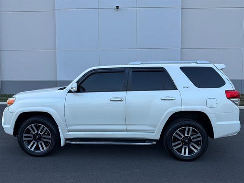 Used 2011 Toyota 4Runner SR5 AWD/4WD image 6