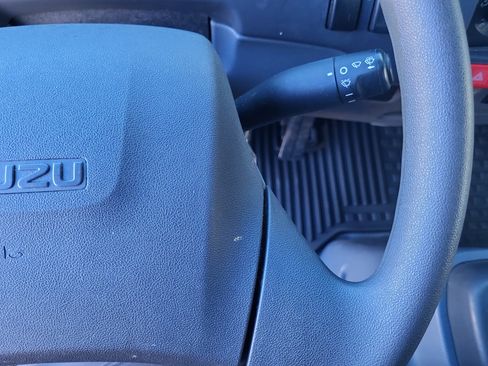 Used 2018 Isuzu NPR image 13