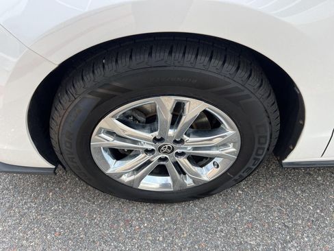 Used 2022 Toyota Sienna XSE w/ XSE Plus Package AWD/4WD image 31