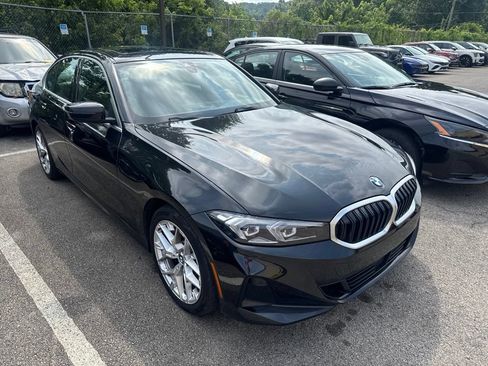 Used 2025 BMW 330i Sedan RWD image 2