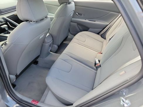 New 2026 Hyundai Elantra SE FWD image 24