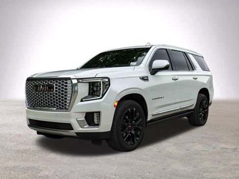 Used 2023 GMC Yukon Denali AWD/4WD image 5