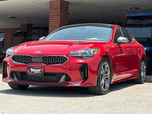 Used 2018 Kia Stinger GT2 AWD/4WD image 3