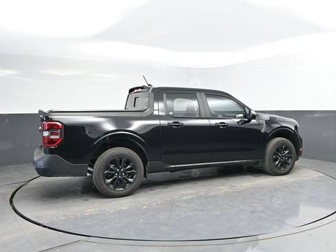 Used 2024 Ford Maverick Lariat w/ Black Appearance Package AWD/4WD image 2