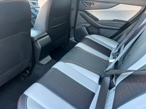 Used 2022 Subaru Crosstrek 2.5i Limited w/ Moonroof Package 2 image 5