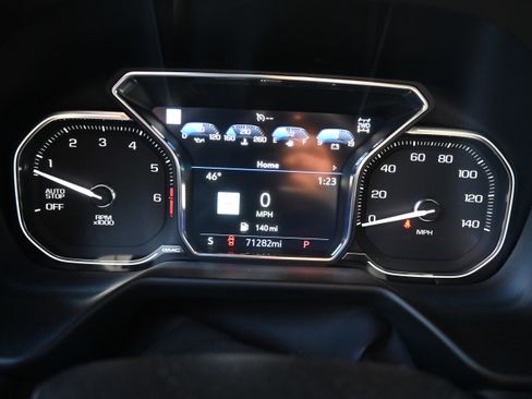 Used 2021 GMC Yukon AT4 w/ AT4 Premium Package image 15