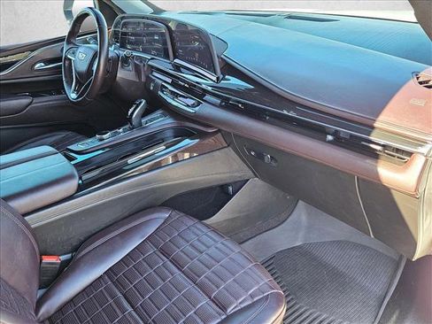 Used 2023 Cadillac Escalade ESV Sport Platinum w/ LPO, ONYX Package image 24