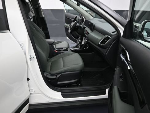 Used 2024 Kia Seltos SX image 18