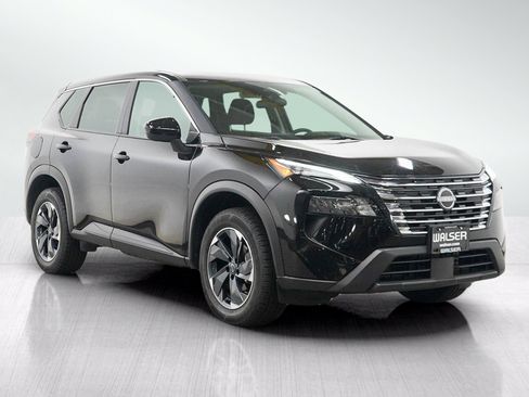 Used 2024 Nissan Rogue SV AWD/4WD image 7