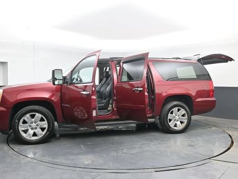 Used 2010 GMC Yukon XL SLT AWD/4WD image 52