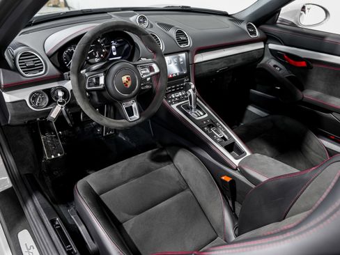 Used 2022 Porsche 718 Boxster Spyder image 9