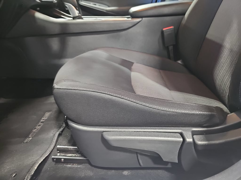 Used 2025 Nissan Sentra SV FWD image 28