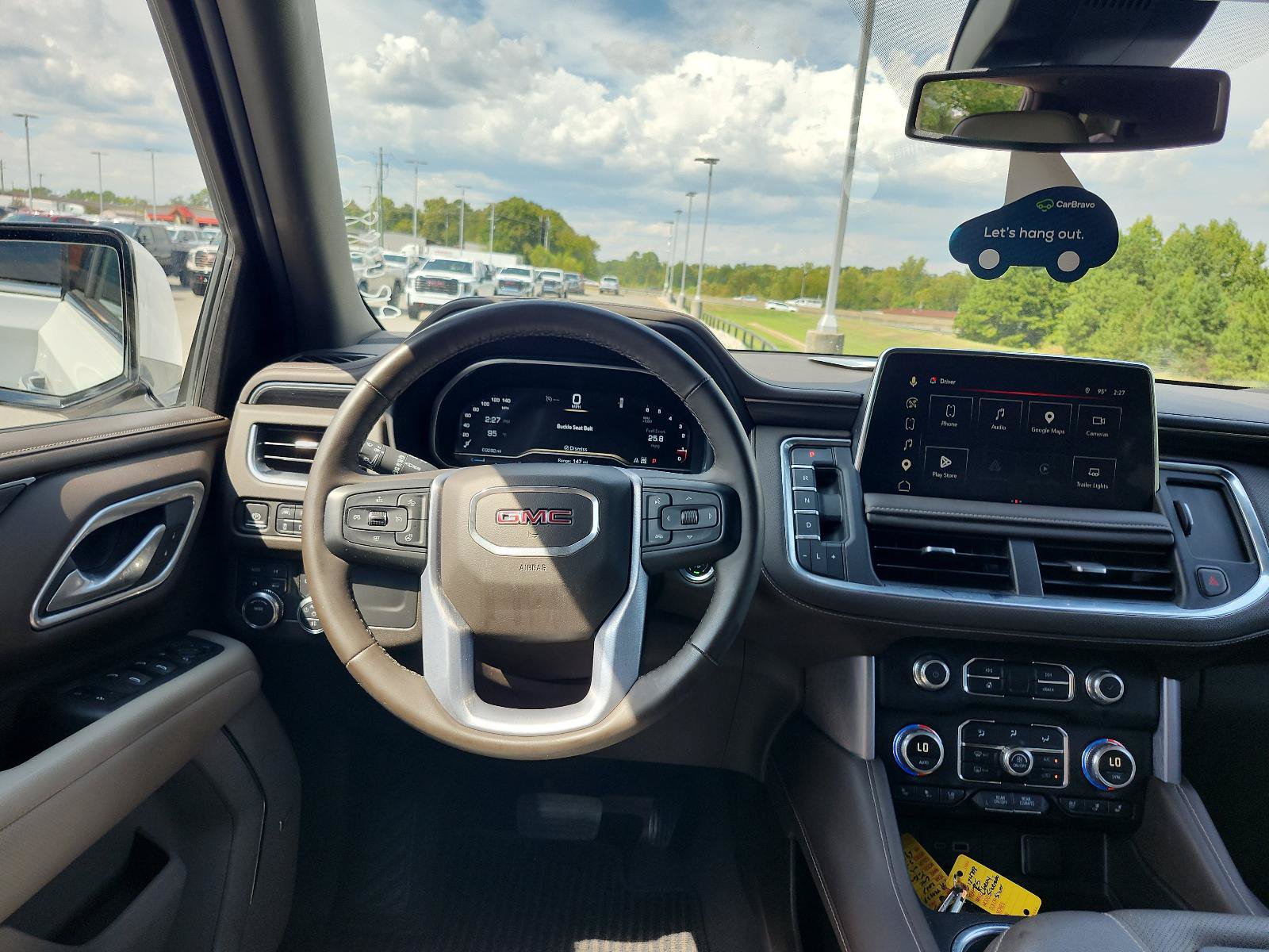 Certified 2023 GMC Yukon SLT w/ SLT Premium Package AWD/4WD image 14