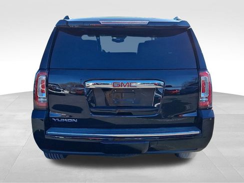 Used 2016 GMC Yukon Denali image 5