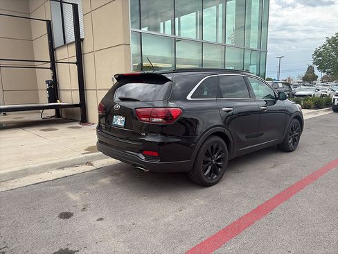 Used 2020 Kia Sorento S FWD image 5