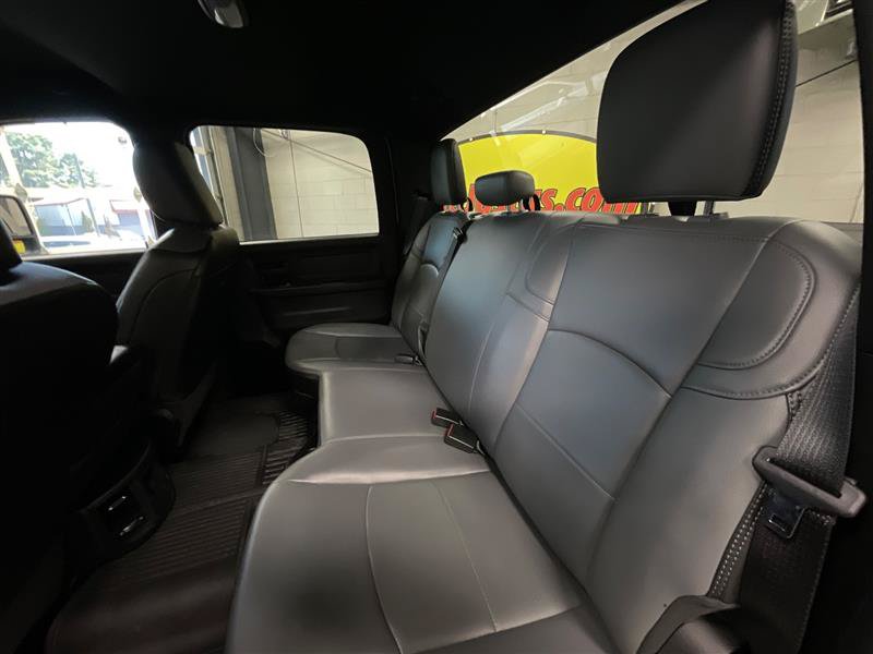 Used 2023 RAM 2500 Tradesman w/ Chrome Appearance Group AWD/4WD image 13