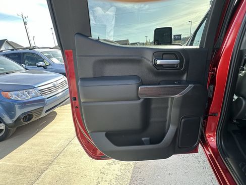 Used 2021 Chevrolet Silverado 1500 LTZ w/ LTZ Premium Package AWD/4WD image 38