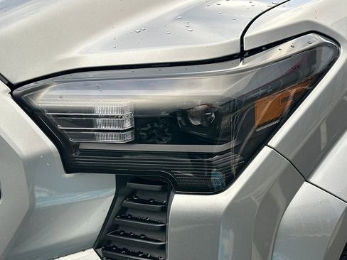 New 2026 Toyota Tacoma SR5 image 9