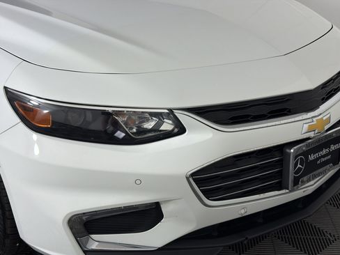 Used 2017 Chevrolet Malibu Premier w/ Premier Sun and Wheel Package FWD image 11