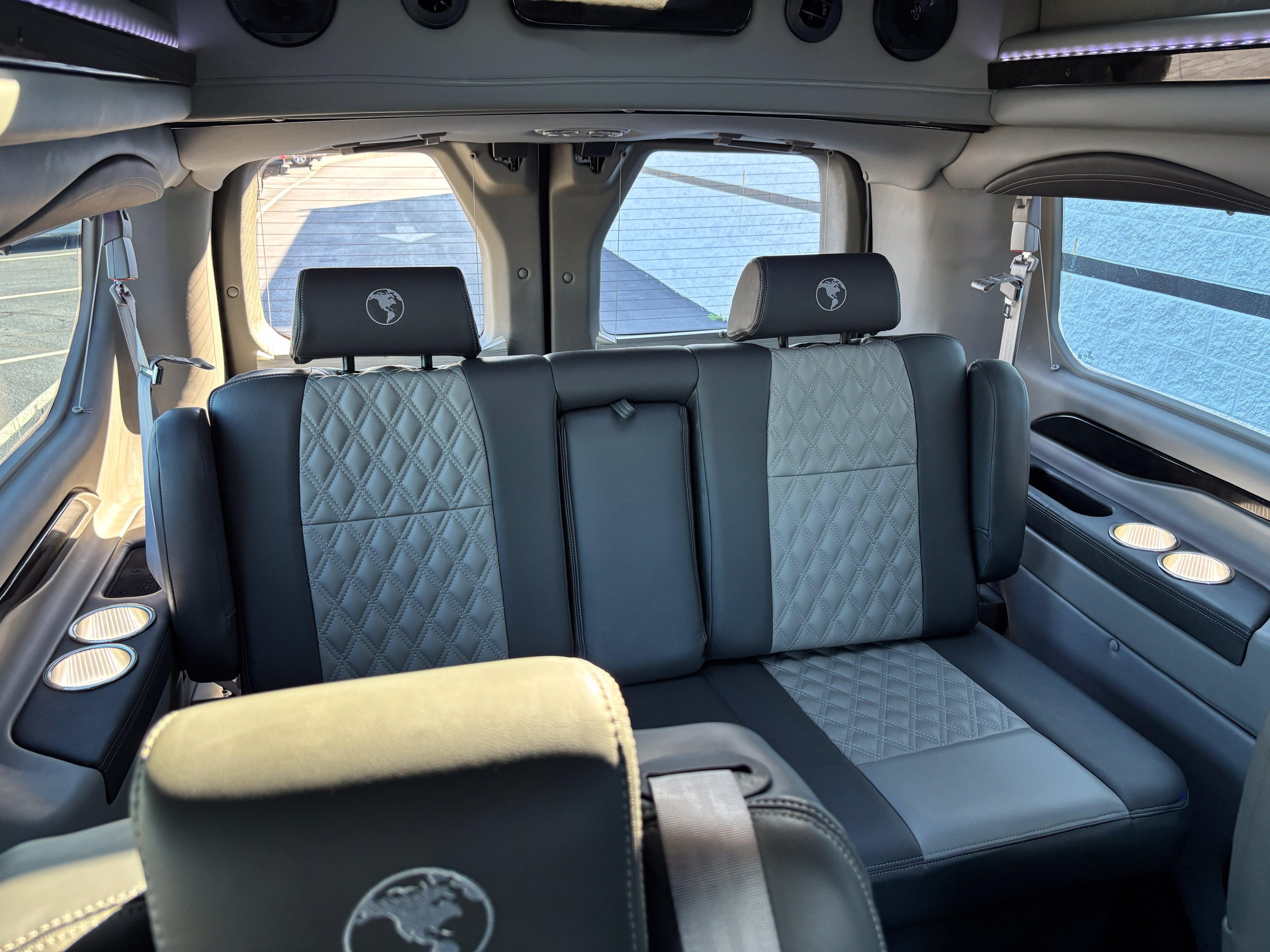 Used 2024 Ford Transit 150 Low Roof RWD image 43