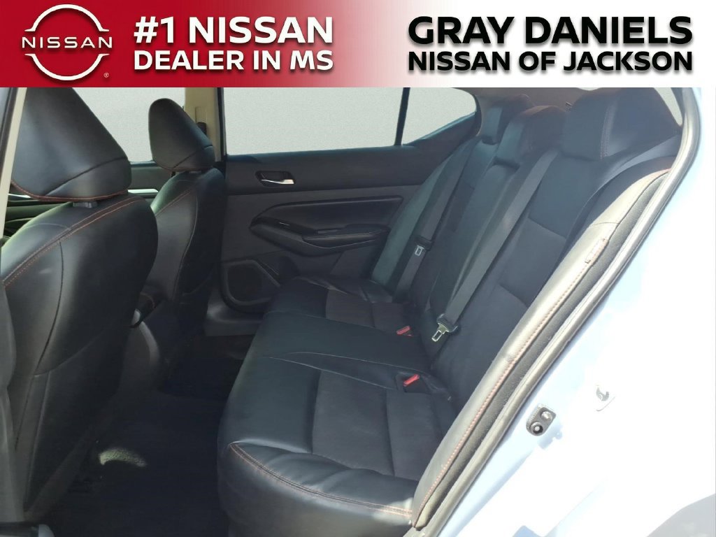 Used 2024 Nissan Altima 2.5 SR FWD image 26