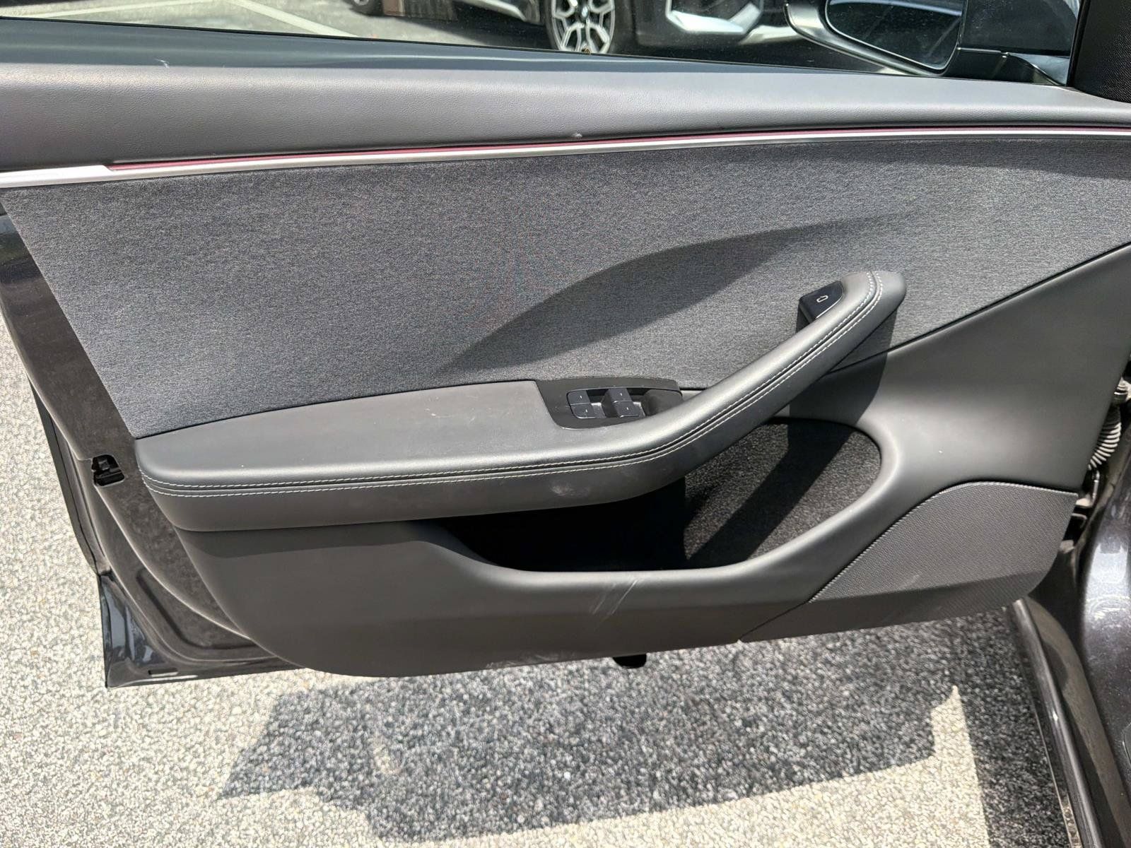 Used 2024 Tesla Model 3 Standard Range RWD image 17