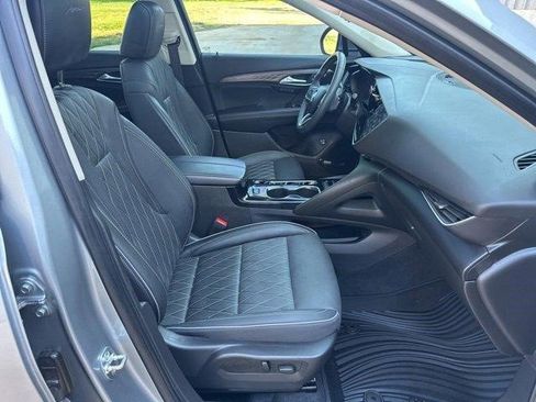 Certified 2023 Buick Envision Avenir image 9