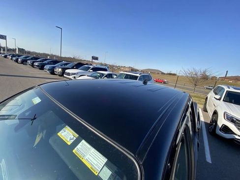 Used 2023 Nissan Frontier PRO-4X w/ Pro Convenience Package image 17