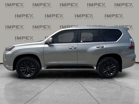 Used 2023 Lexus GX 460 Premium w/ Premium Package AWD/4WD image 2
