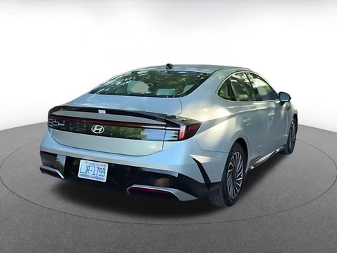 Used 2025 Hyundai Sonata SEL FWD image 11