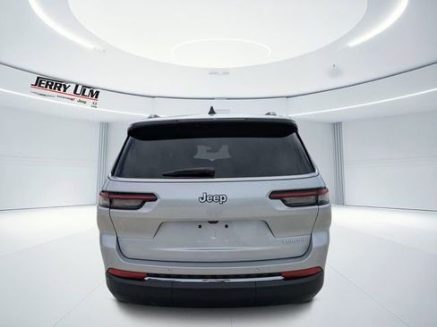 New 2026 Jeep Grand Cherokee L Laredo RWD image 4