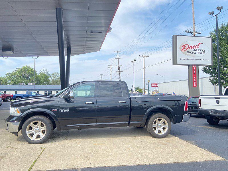 Used 2017 RAM 1500 Laramie AWD/4WD image 1