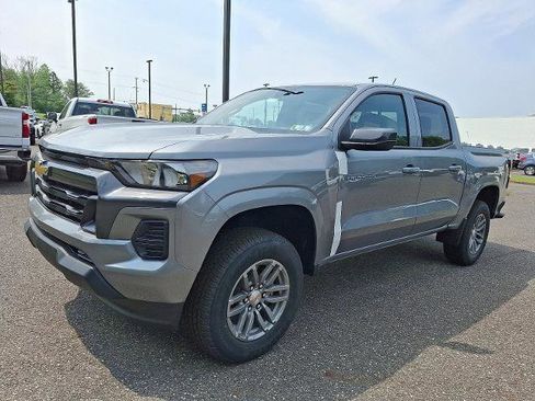New 2025 Chevrolet Colorado LT w/ Advanced Trailering Package image 2