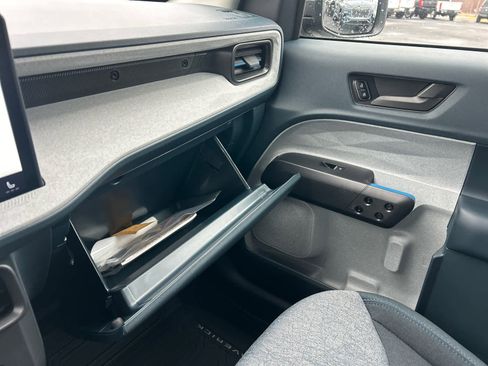 New 2025 Ford Maverick XLT w/ XLT Luxury Package image 52