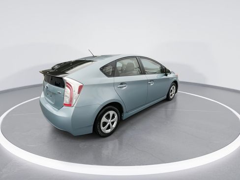 Used 2014 Toyota Prius Three image 18