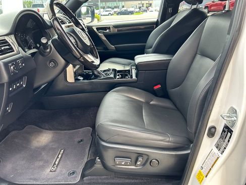Used 2021 Lexus GX 460 Premium w/ Premium Package AWD/4WD image 10
