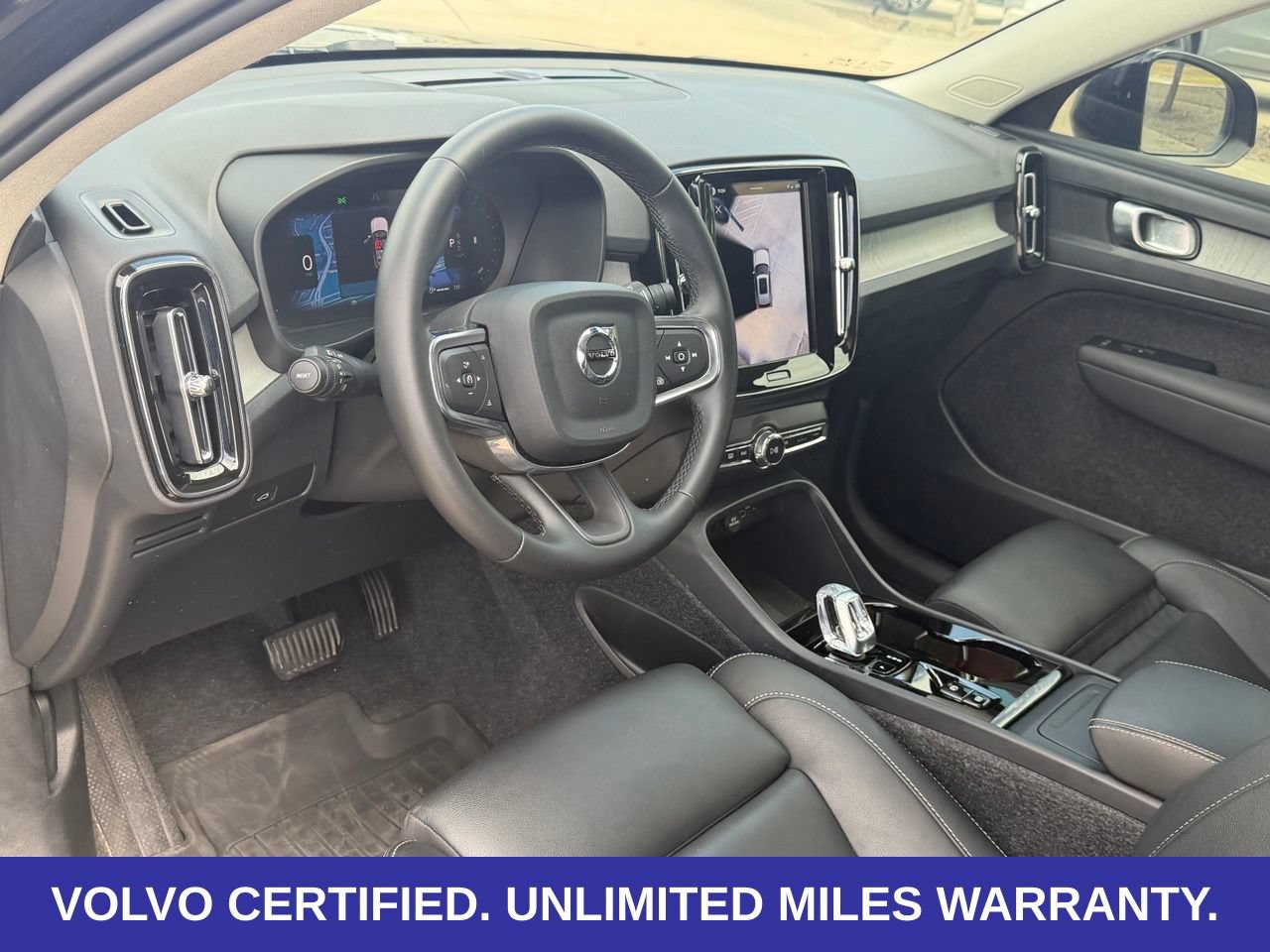 Certified 2026 Volvo XC40 B5 Plus AWD/4WD image 15